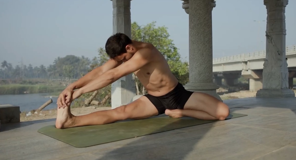 Janu Sirsasana A